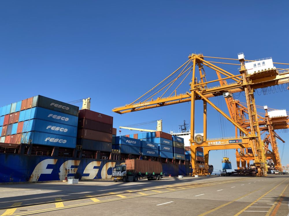 【新华全媒+】浙江温州：：高水平开放助推高质量开展